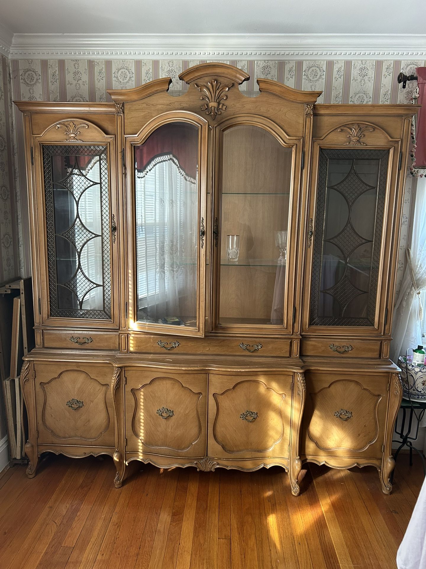 Vintage Hutch Cabinet - Display & Storage