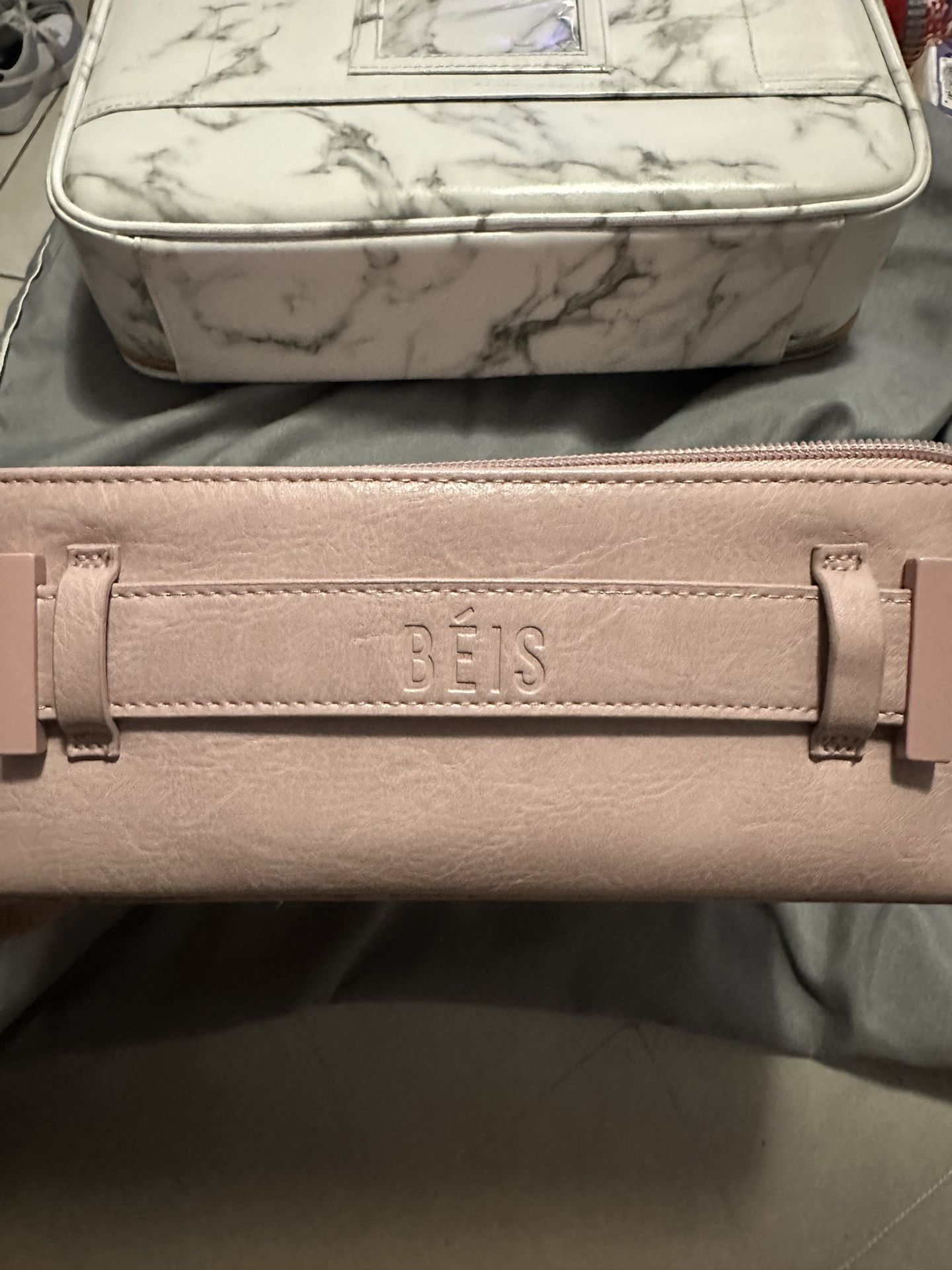 Beis makeup bag