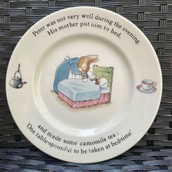 1991 Wedgwood of Etruria Peter Rabbit England Beatrix Potter Child's Bread Plate 7"