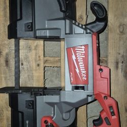 Milwaukee
M18 FUEL 18V Lithium-Ion Brushless Cordless Deep Cut Band Saw 