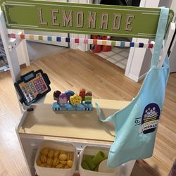 Summer Toys- Lemonade Stand 