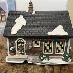 Hershey Holiday Village Cocoa Café Lighting Christmas Building