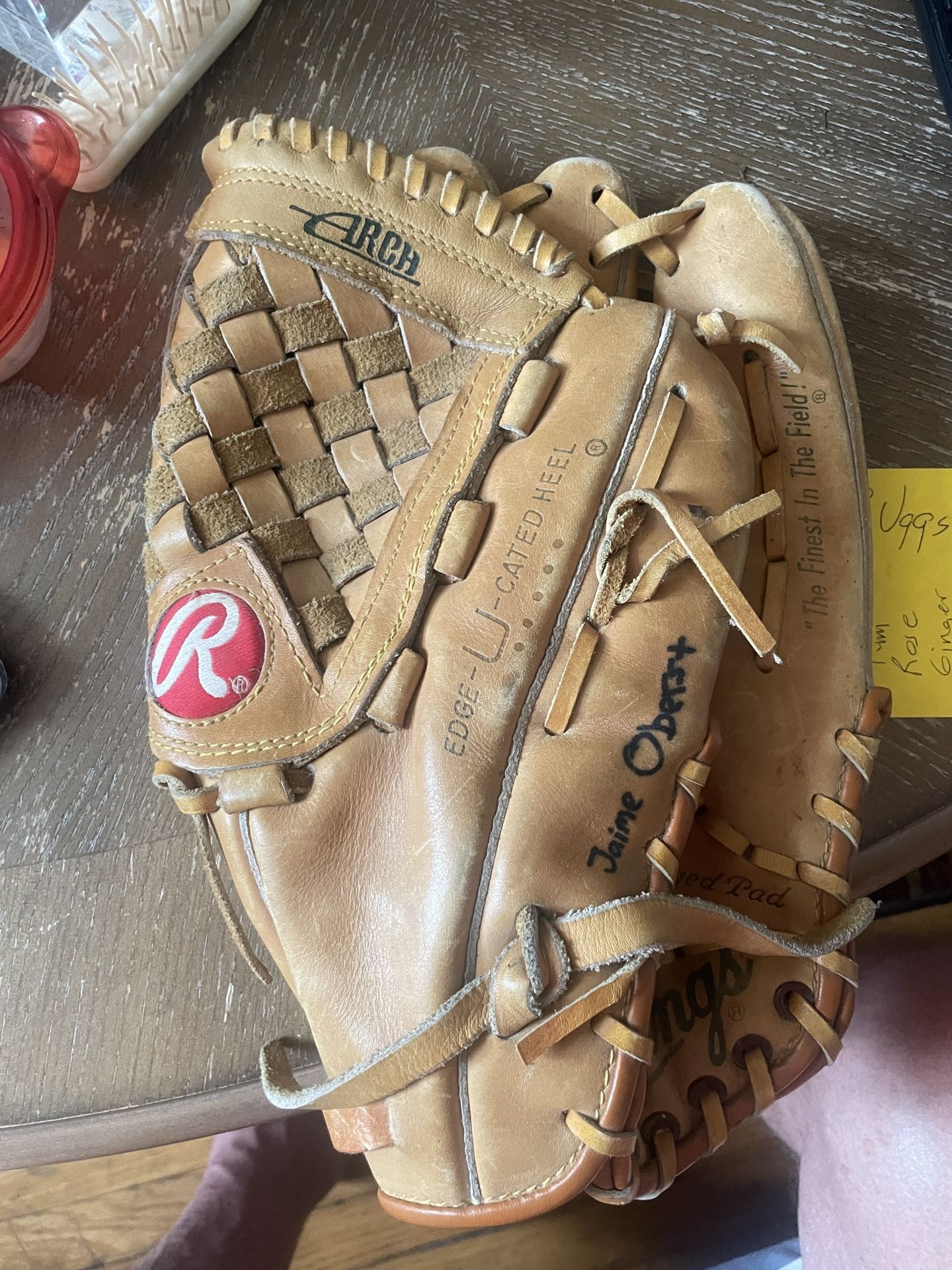 Rawlings Baseball Glove