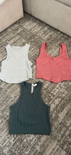 Women’s tank tops size XS/S