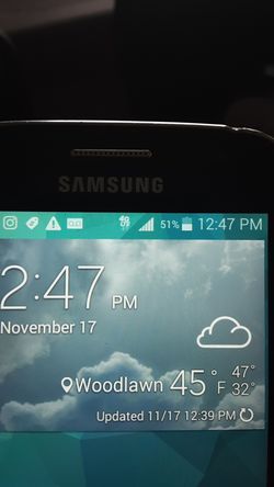 Samsung phone on for 6months no cracks not locked 100 obo