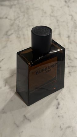 Burberry Hero Fragrance Bottle