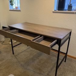 Desk With Drawers 