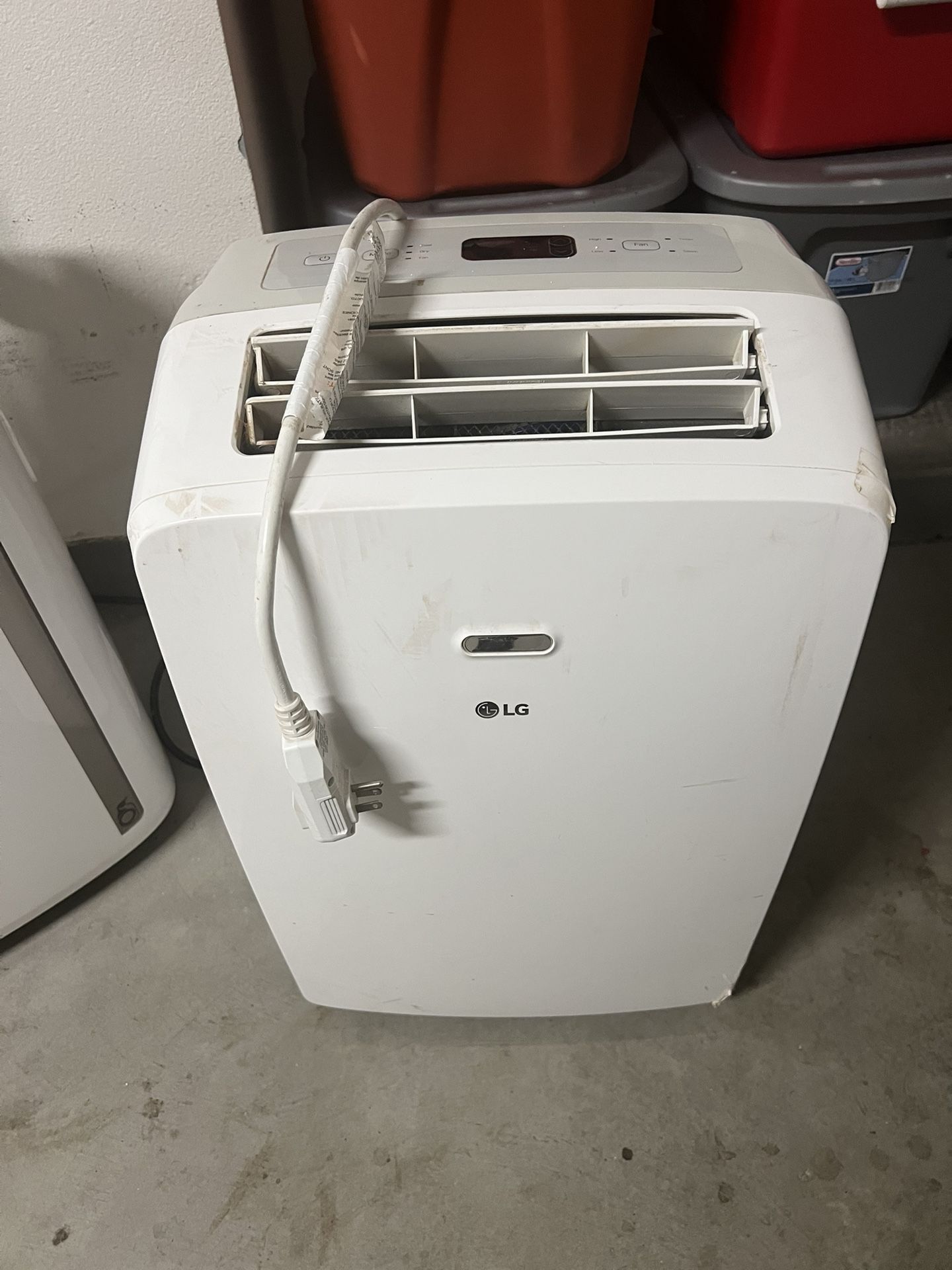 LG 10,000 (DOE) BTU 115-Volt Portable Air Conditioner