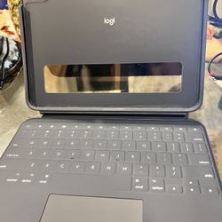 Logitech iPad Case 