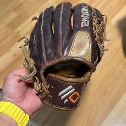 Nokona Alpha Select S-200 Baseball Glove 11.25