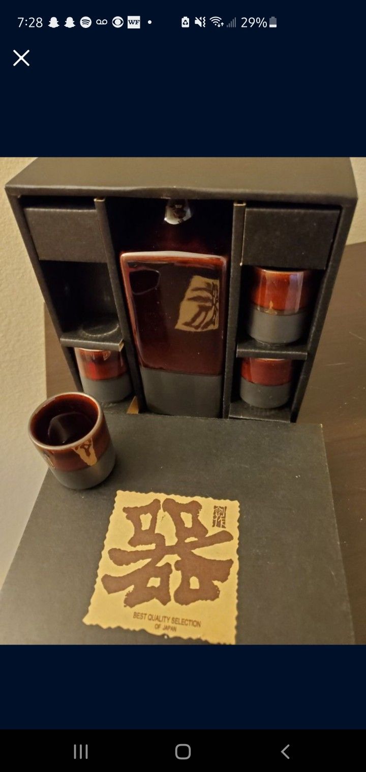 New Authentic Japanese Sake Set