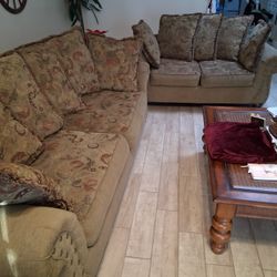 Juego de sala en buenas condiciones