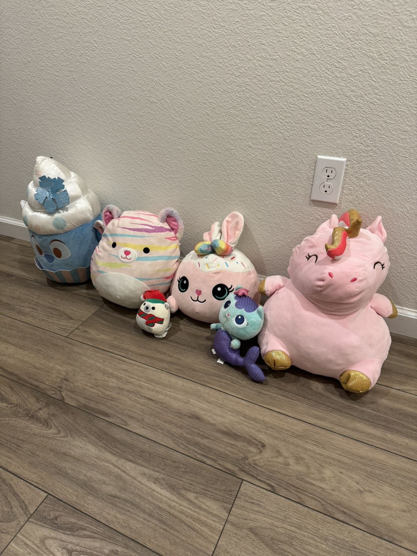 Plushies Set