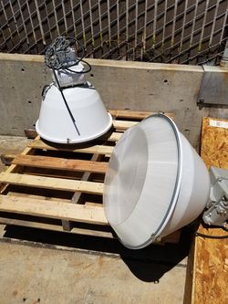 Industrial lights 110v
