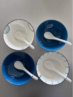 4 Ceramic Ramen Bowls