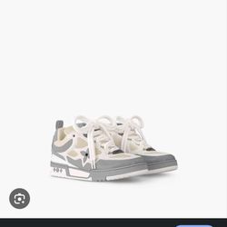 LUIS VUITTON Size 10 Mens (DM Me For Vid Of Shoes)