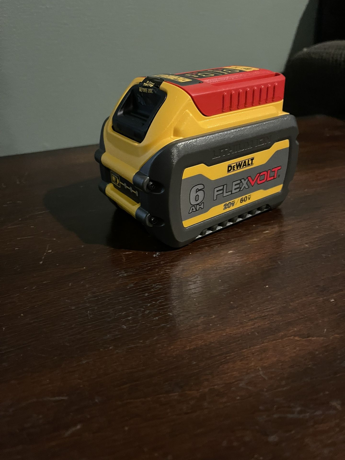 Dewalt FlexVolt Battery 6AH 20/60v $110 Firm Price No Less 🔥
