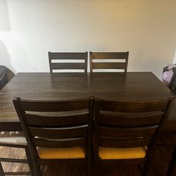 Dining table set for sale