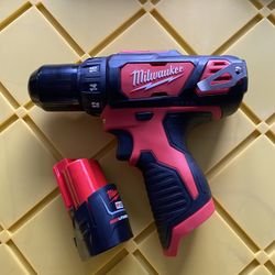 Milwaukee Drill/Driver 1.5 mm- 10mm And Battery