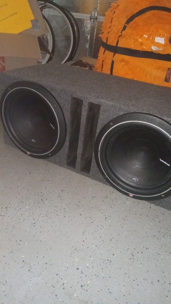 P1 Rockford Fosgate Dual Subwoofer