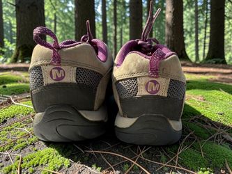Like New Merrell Hiking Boots | Women’s US 8.5