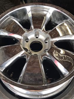20inch chrome wheels 6lug Chevy
