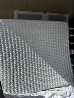 NEW PURPLE MATTRESS