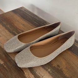 NEW Silver Women Flats 