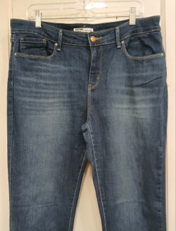 Signature Gold By Levi Strauss Womens Size 14 Mid-Rise Straight Dark Wash