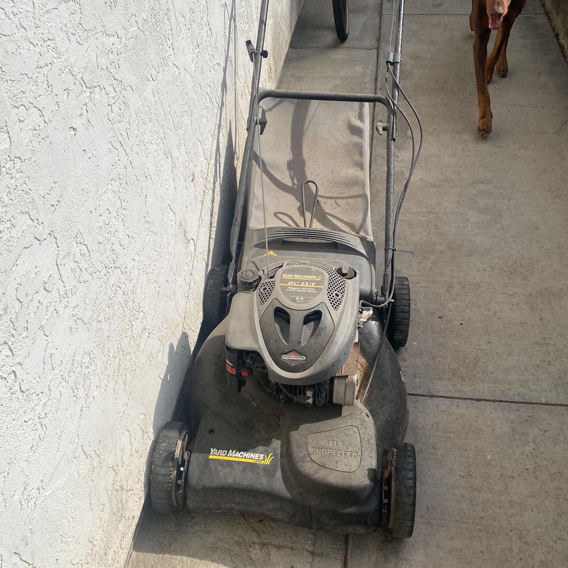 Lawnmower 