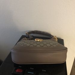 Ladies Crossbody Or Shoulder Bag 