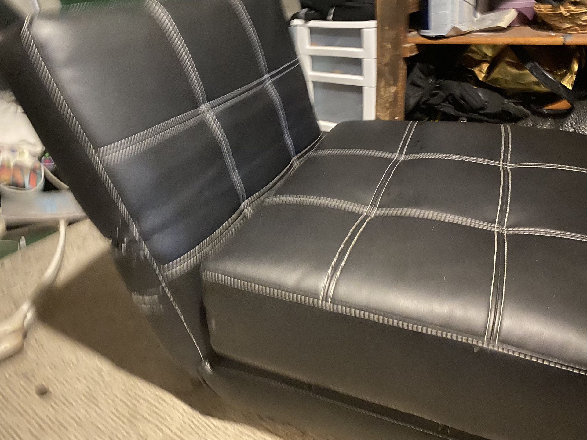 Lounge Chair Sleeper Leather 