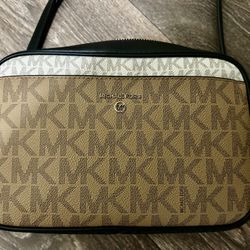 Michael Kors Crossbody