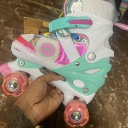 Girls Adjustable Roller Skates With Lights 