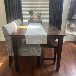Dinning  Table 
