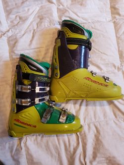 Nordica Grand Prix RT Ski Boots Size 27.5 for Sale in Portland OR OfferUp