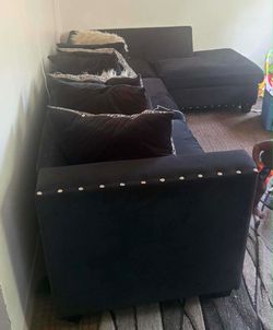 L shape couch black and white