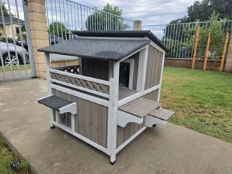 2-Story Weatherproof Wooden Cat House with Balcony