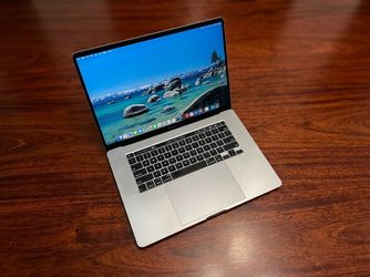 16 inch MacBook Pro 💻 Touchbar i7-16gb ram- 512gb ssd