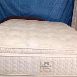King Size Mattress (Colchón King Size)