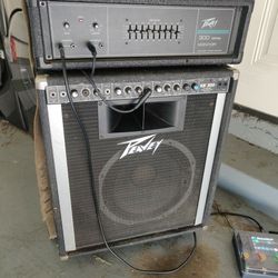 Peavey KB300 Amplifier