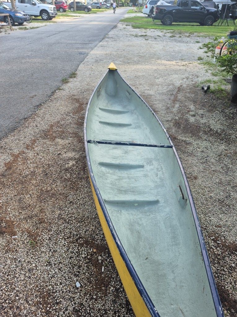 Canoe