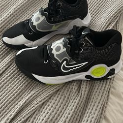 Nike Men's Kd Trey 5 X Basketball Shoe