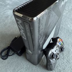 ***NO TRADES!!!*** 320 GB Modern Warfare 3 edition Xbox 360 S console ***NO TRADES!!!***