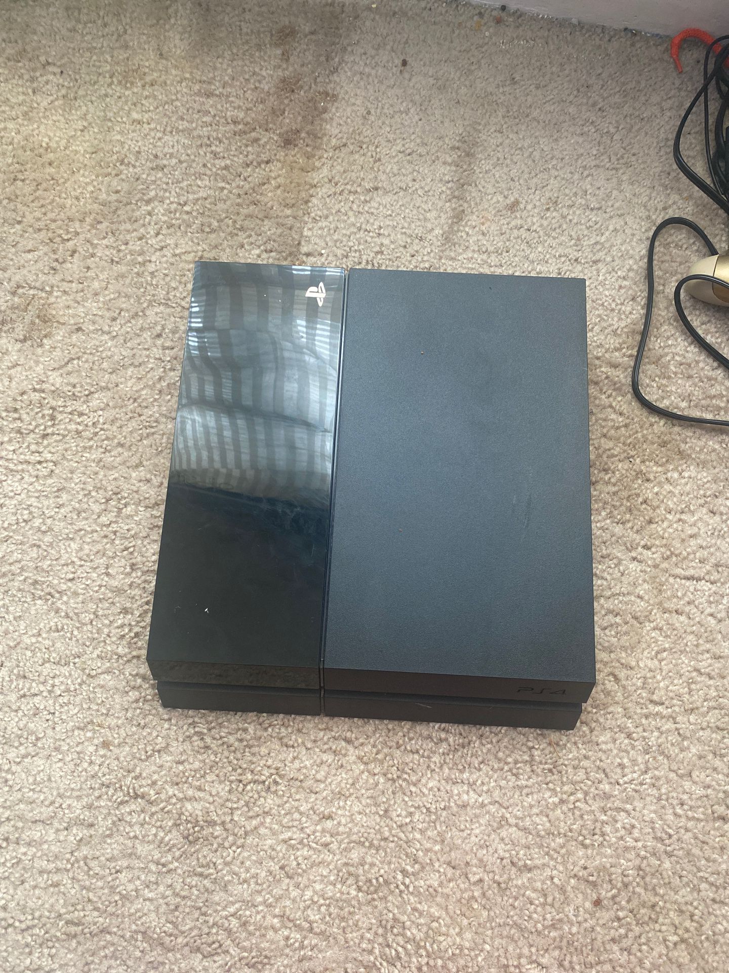 PS4 “I DONT HAVE THE CORDS FOR IT”