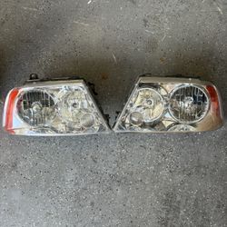 2006 Lincoln Navigator Headlights 