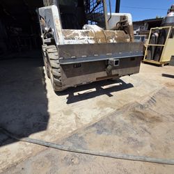 Skidsteer Trailer Hitch Attachment 