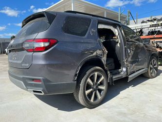 2023+ HONDA PILOT TOURING FULL PART OUT TRUNK BUMPER DOOR FENDER HOOD LIGHTS