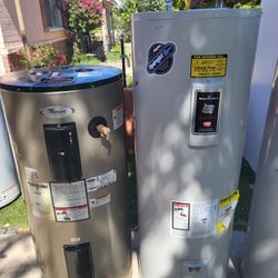Electric Water Heater 50 Gal In Good Condition And Warranty Works Great 
