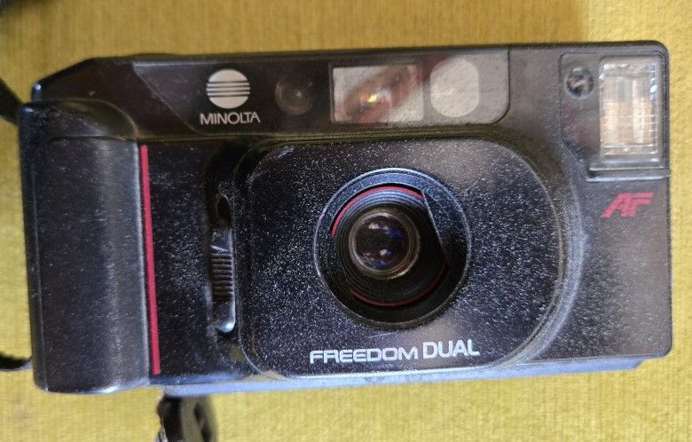 Minolta Freedom Dual Camera